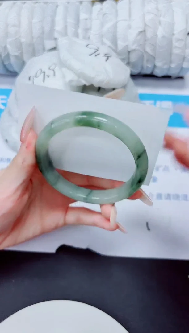 石英质玉手镯未镶嵌156/54.6