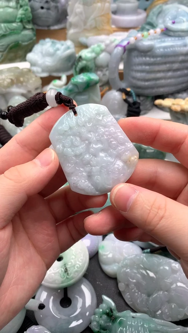 吊坠(不含链)未镶嵌翡翠1