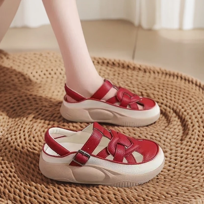 软底外穿厚底包头真皮平底夏季防滑夏天鞋子凉鞋外出女士时尚百搭