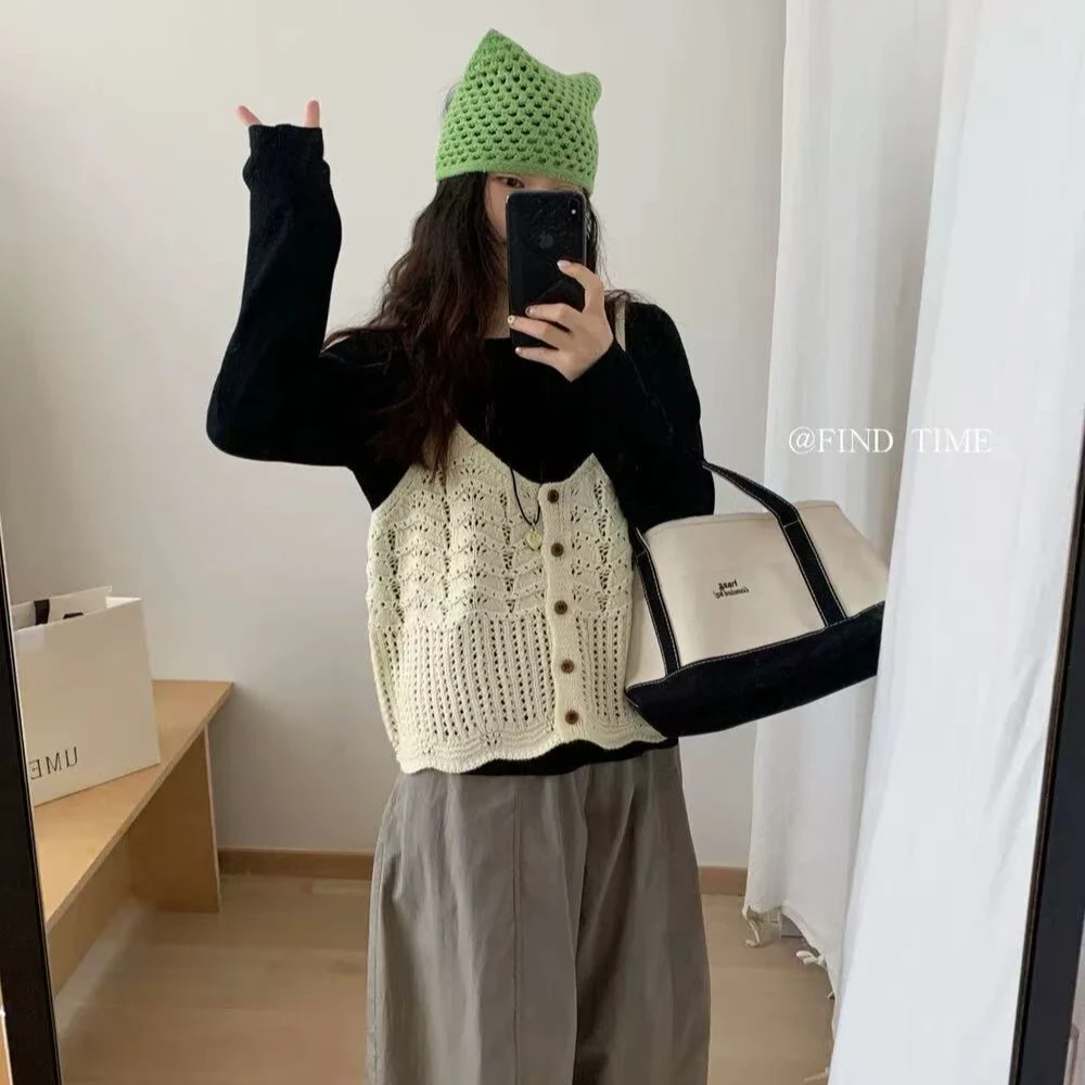 少女感叠穿~圆领打底衫镂花针织背心两件套