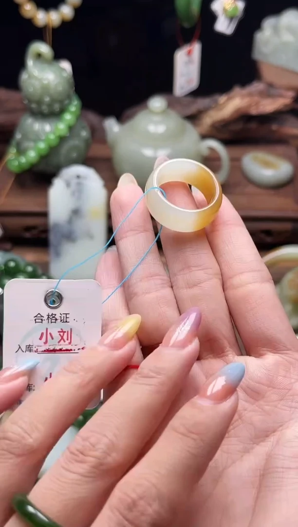 和田玉戒圈未镶嵌 且末金山糖白 19圈9011391