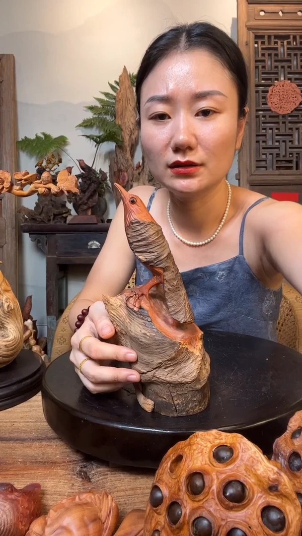 摆件j****真978789789