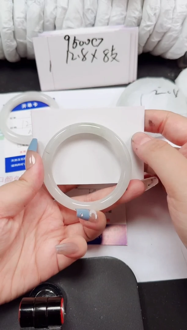 石英岩玉手镯未镶嵌221-54/55