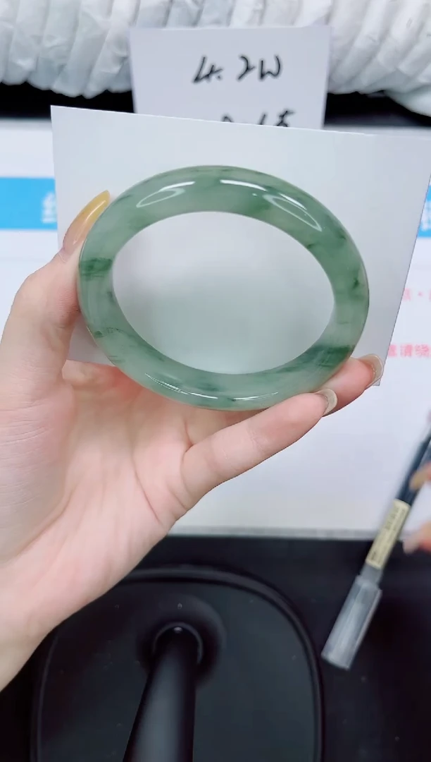 石英质玉手镯未镶嵌561