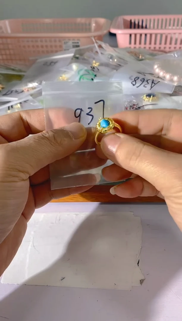 【闪购商品】水晶颈饰银S925镶嵌937红宝，蓝宝，多样性发一件赠链