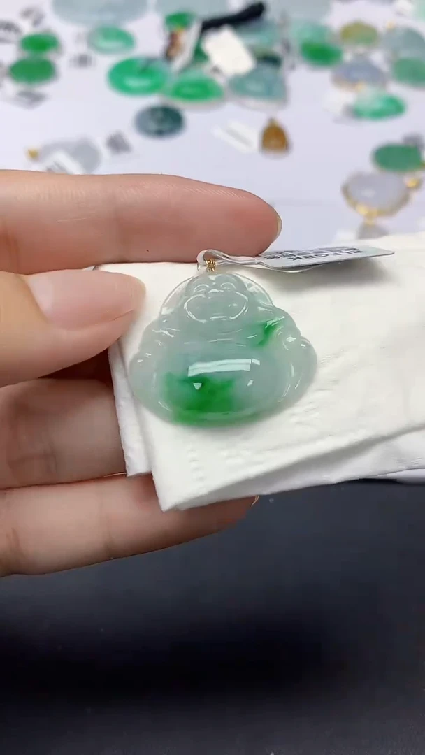 翡翠18K金镶嵌颈饰天然缅甸a货翡翠