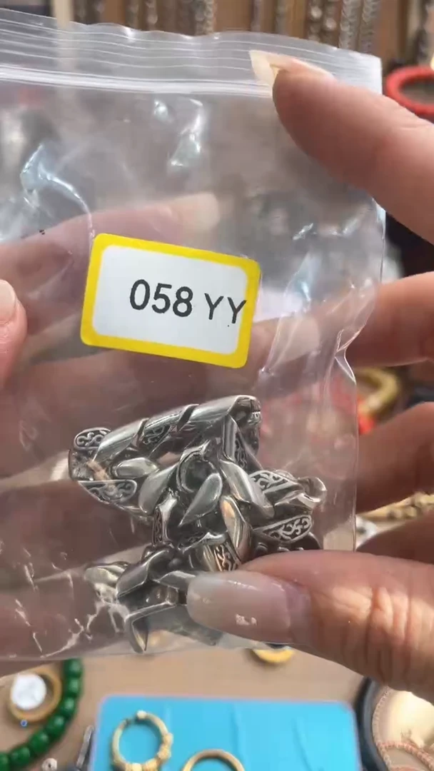 瓷片新永华世家210小姨子