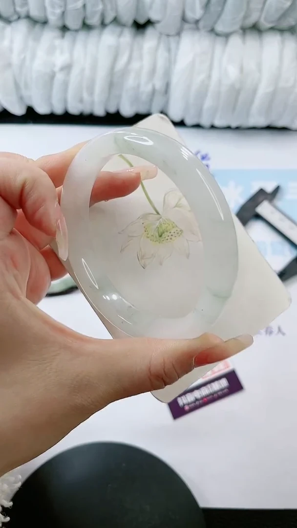 【闪购商品】石英质玉手镯未镶嵌多样性发货F541-64