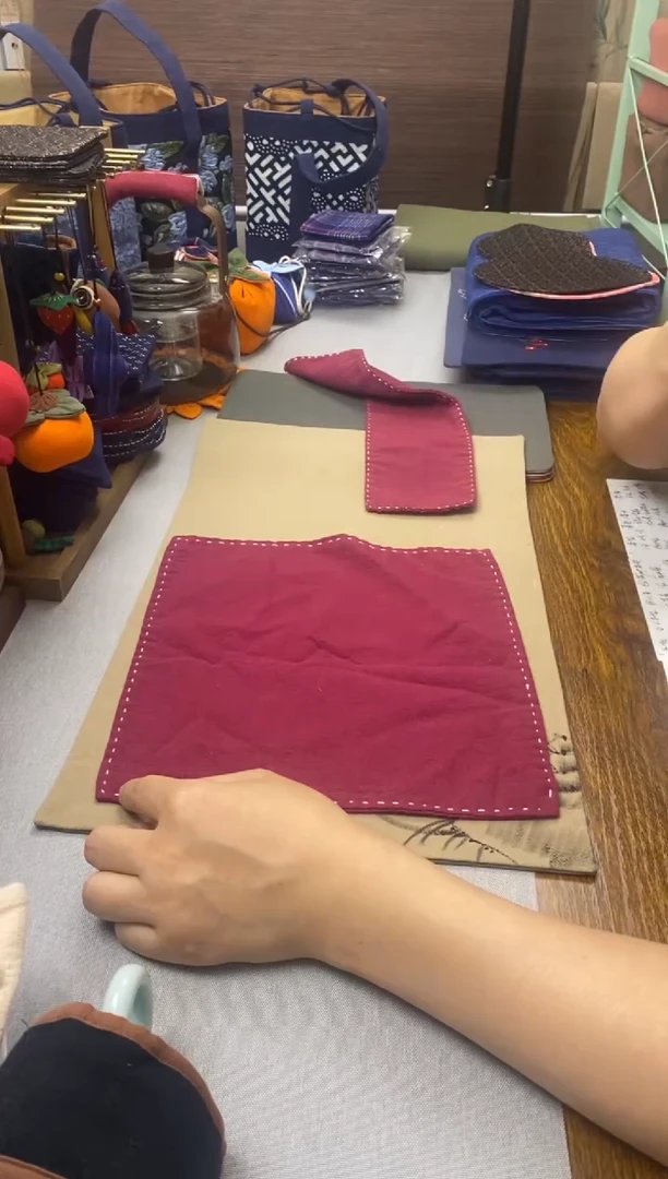 手缝边紫红茶巾方形1+长方形1——