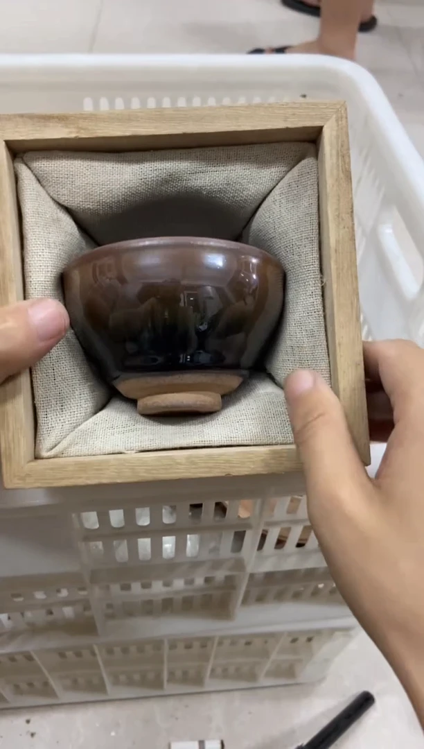 杯无运费险有瑕疵的摄影的产品有使用过的痕迹有点脏介意勿拍