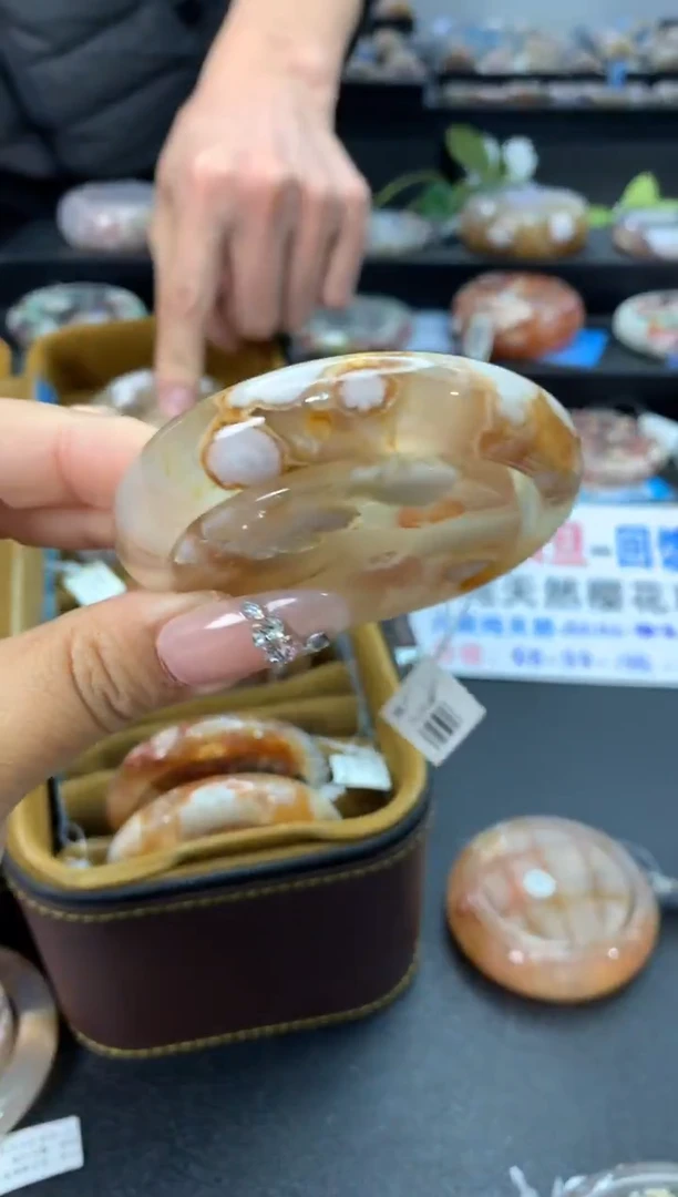 未镶嵌手镯石英质玉54圈口  赠送镯心