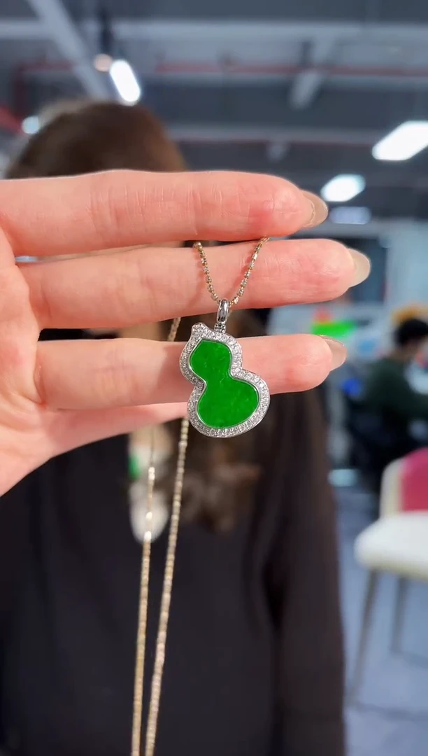 【闪购商品】翡翠吊坠(不含链)未镶嵌缅料A货/支持复检/一件