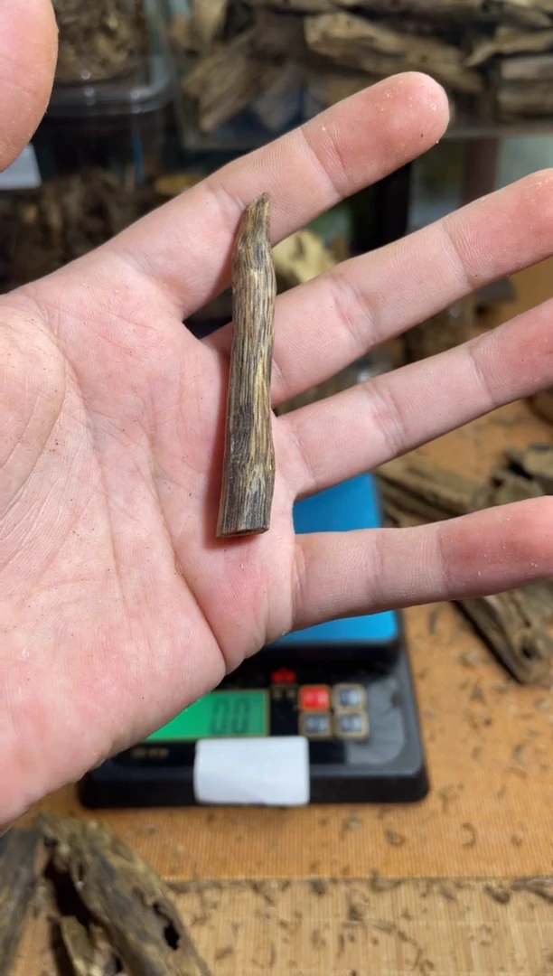 沉香沉香碎屑白棋8