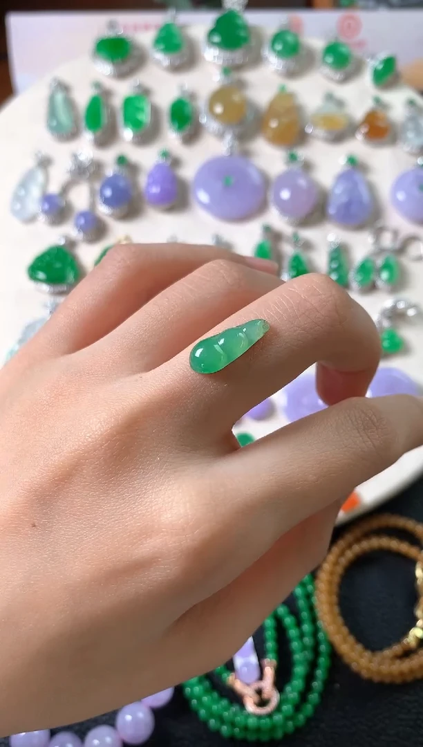 未镶嵌定制翡翠裸石（镶嵌定制）