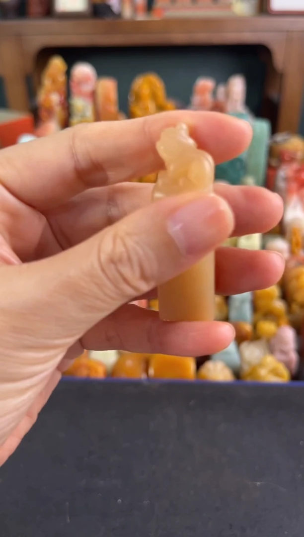 寿山石印石老挝石编号编号8833