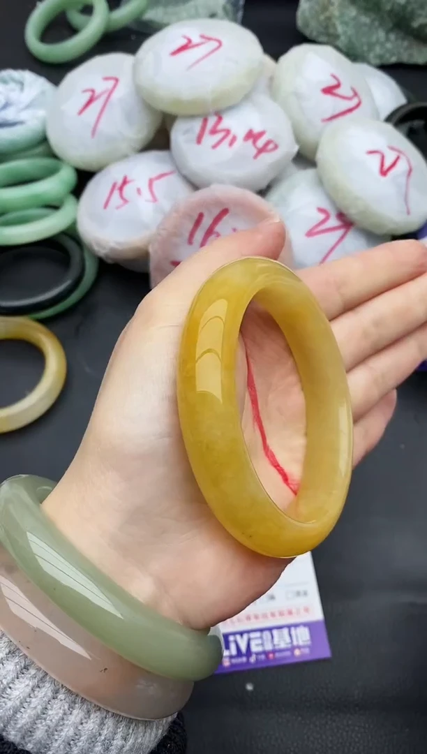 未镶嵌手镯石英质玉220+60/61