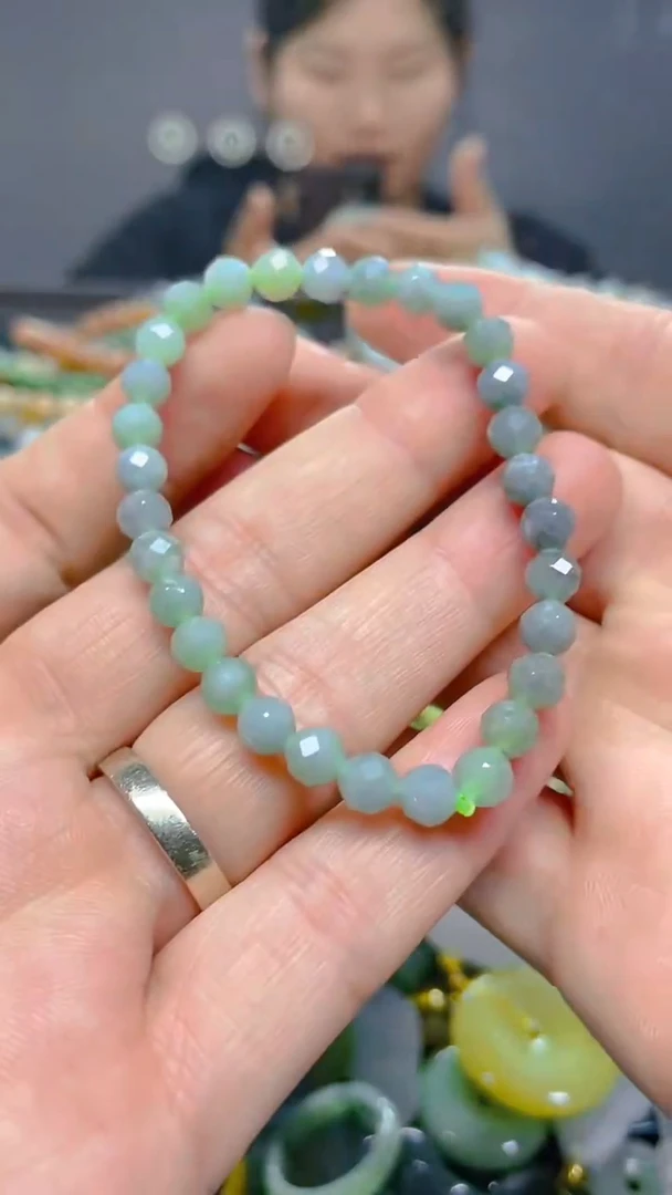 颈饰未镶嵌翡翠5mm/ P /翡翠A货，一件也是批发价