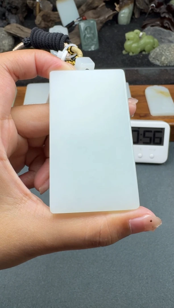 和田玉未镶嵌颈饰1