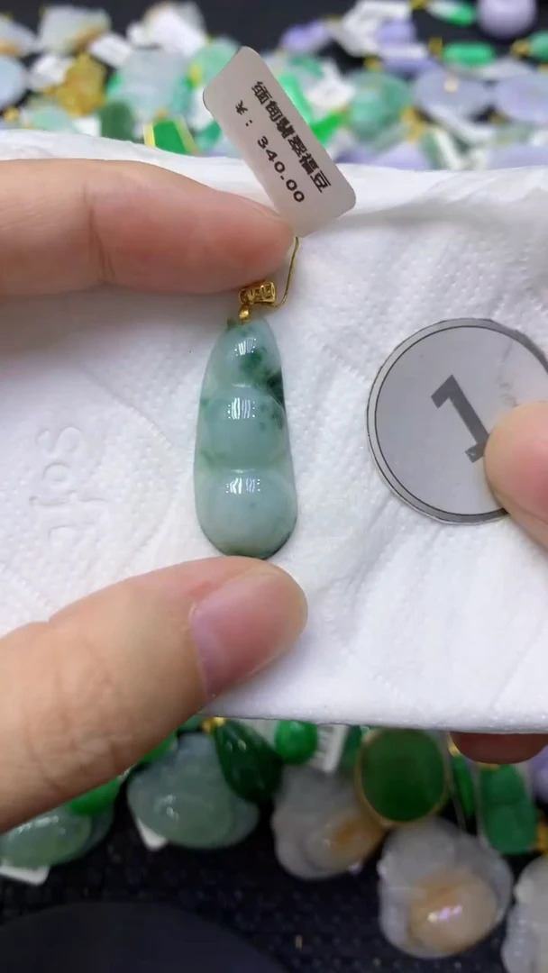 颈饰未镶嵌翡翠天然缅甸翡翠A货