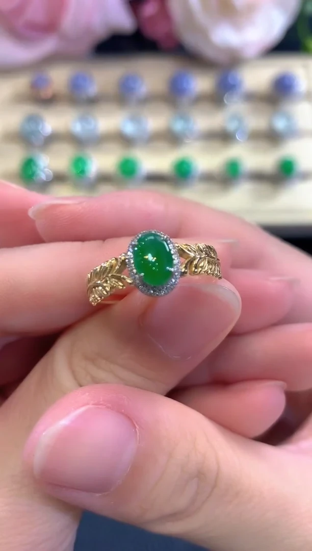 18K金镶嵌戒指翡翠b27