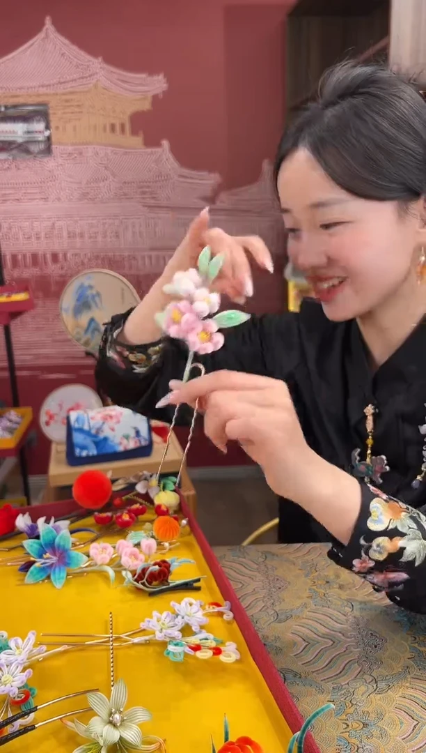 【闪购商品】刺绣非遗绒花（发饰）