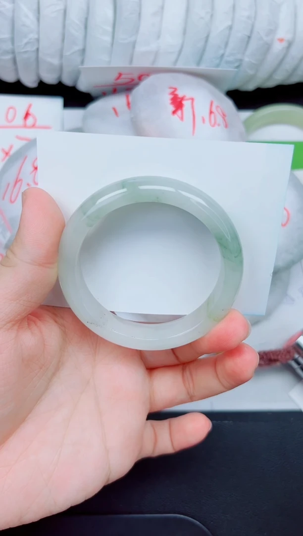 石英质玉手镯未镶嵌36-54.3