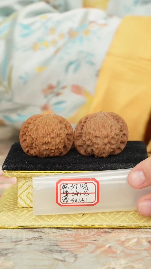 【闪购商品】文玩核桃把件磨盘