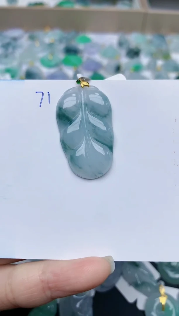 【闪购商品】翡翠颈饰18K金镶嵌天然翡翠A货    71