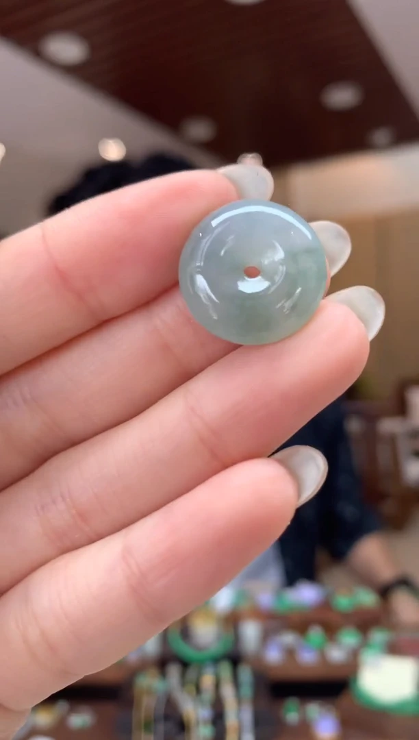 翡翠未镶嵌吊坠(不含链)平安扣