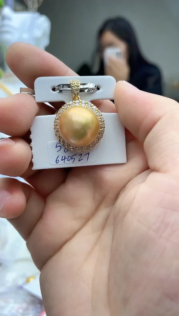 黄色吊坠瓜子扣15mm+