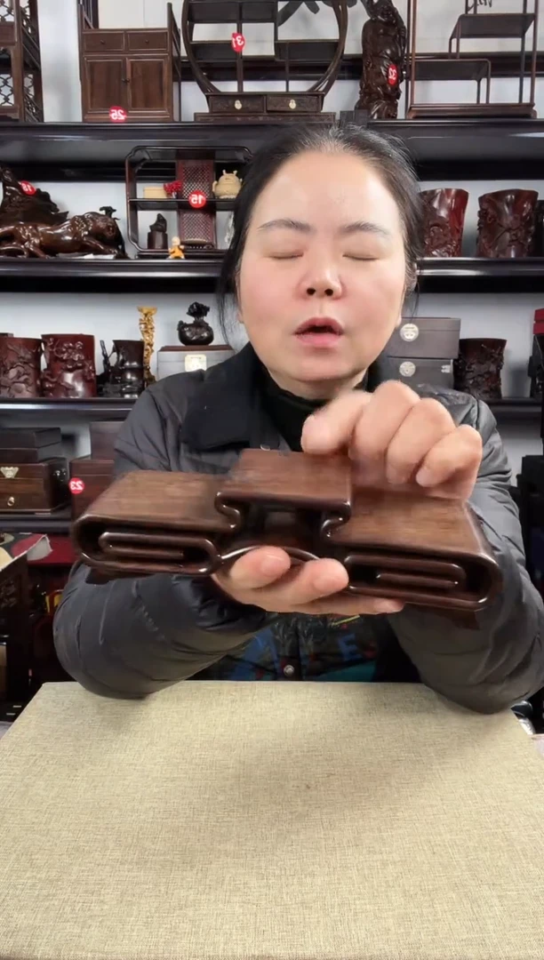木大三连老李红木工艺品
