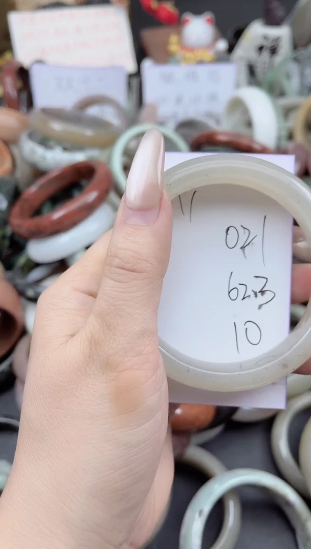 未镶嵌手镯石英质玉021