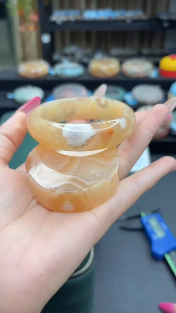 未镶嵌手镯石英质玉A(4559圈赠送镯心)