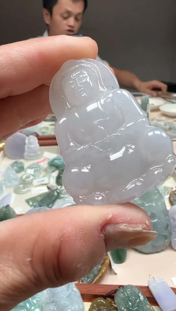 吊坠(不含链)未镶嵌翡翠观音