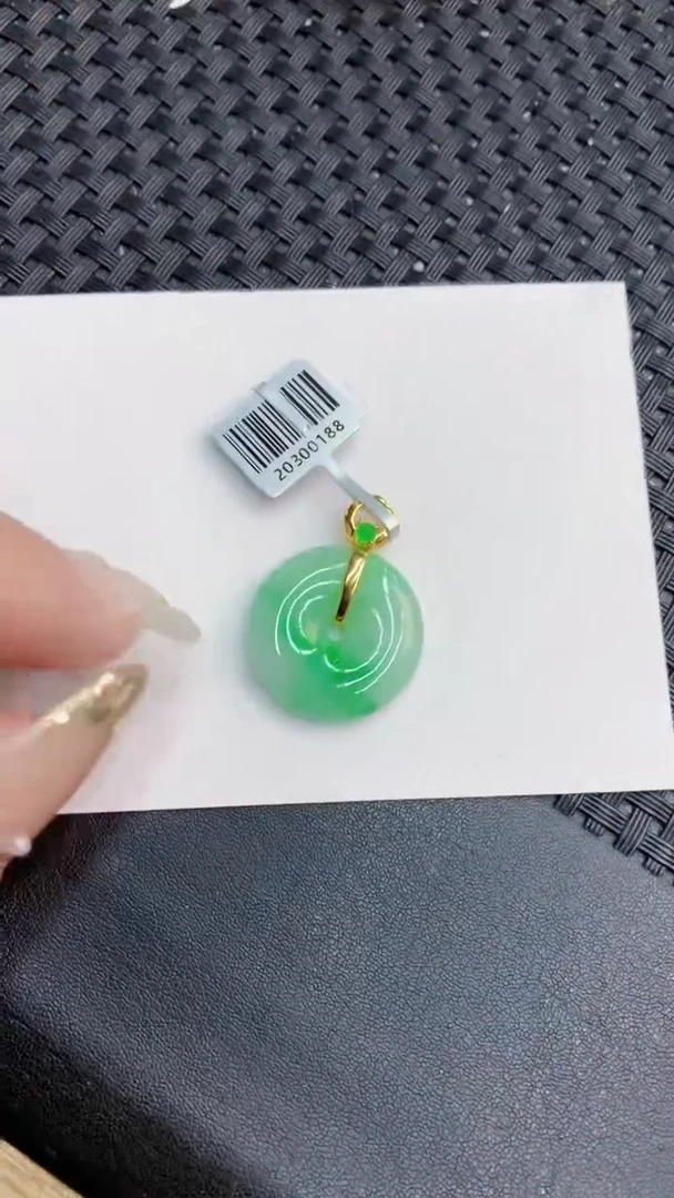 翡翠银S925镶嵌颈饰             8