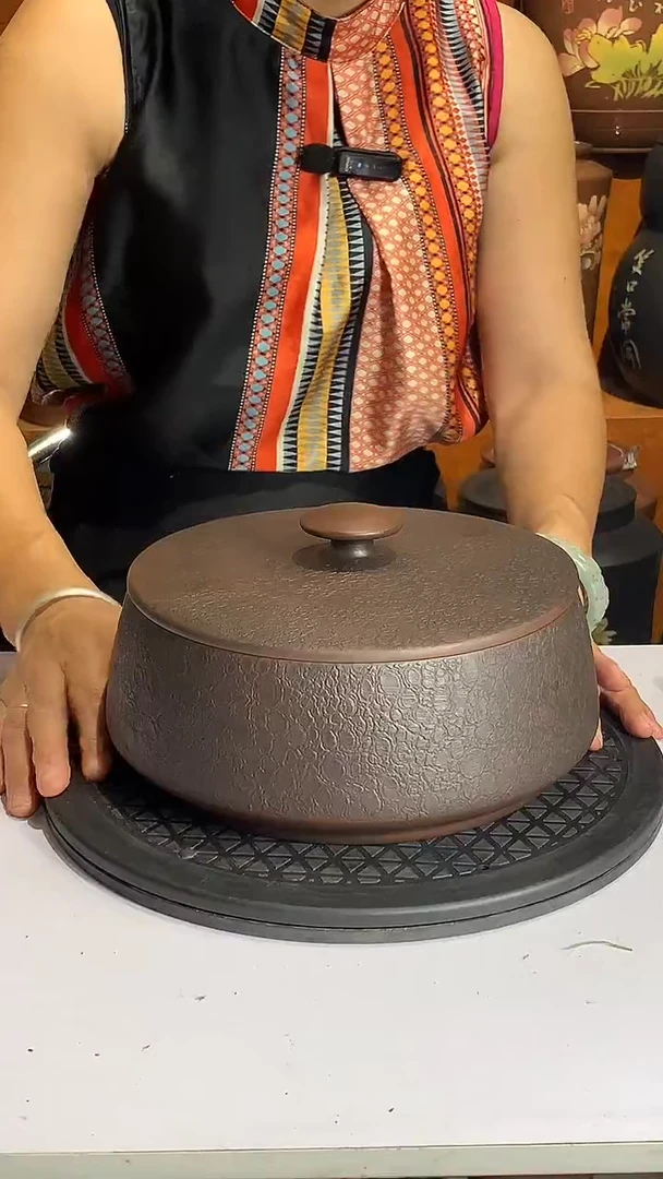 树皮纹三饼茶罐古铜色