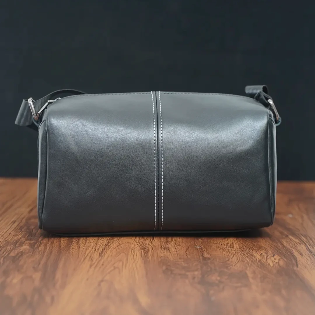 新款时尚男包简约潮牌复古小方包单肩包枕头包斜挎包