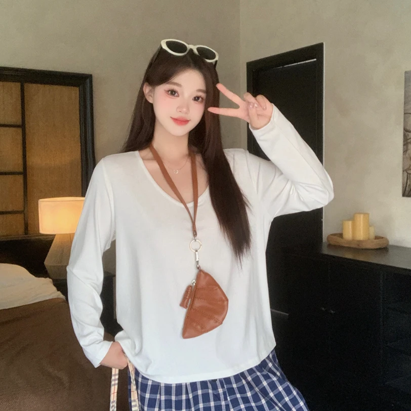 大码女装微胖mm秋季新款长袖U领宽松显瘦基础款T恤上衣