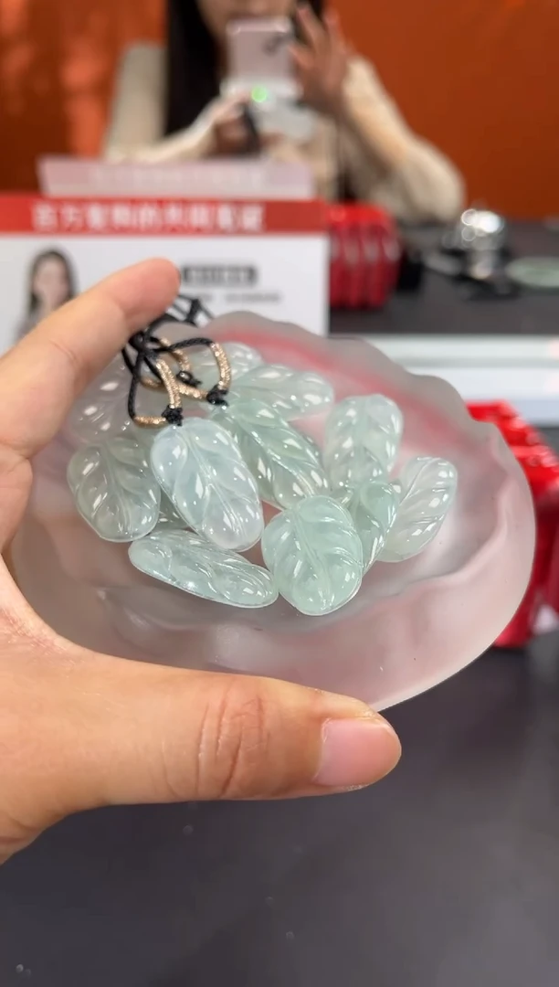 颈饰未镶嵌翡翠边城刀客/34568720G/多样性发一/编绳发