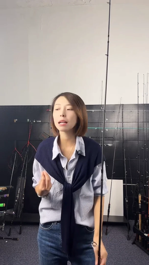 2.4m碳素（瑕疵杆没有售后 介意勿拍）多节4号2.4米直柄