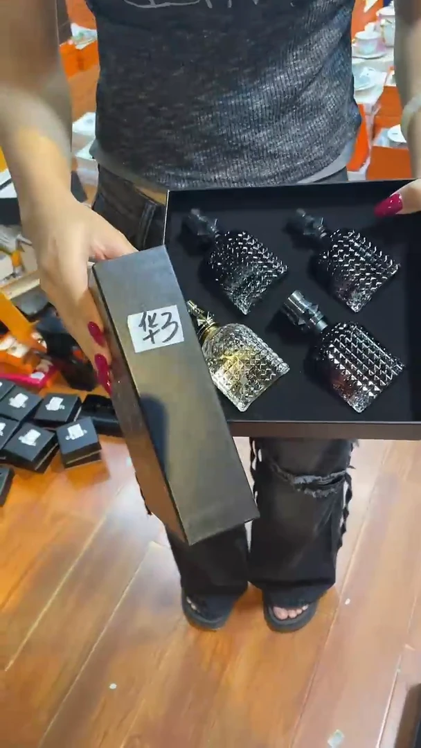 杯鸿辉家品牌瓷器，京东包邮！