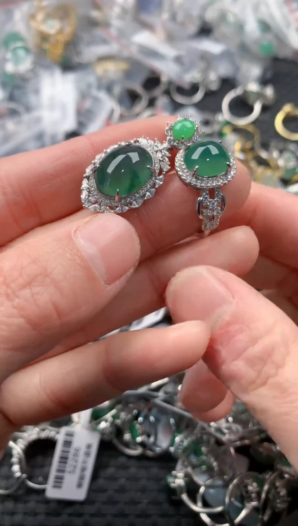 银S925镶嵌戒指翡翠1                         1