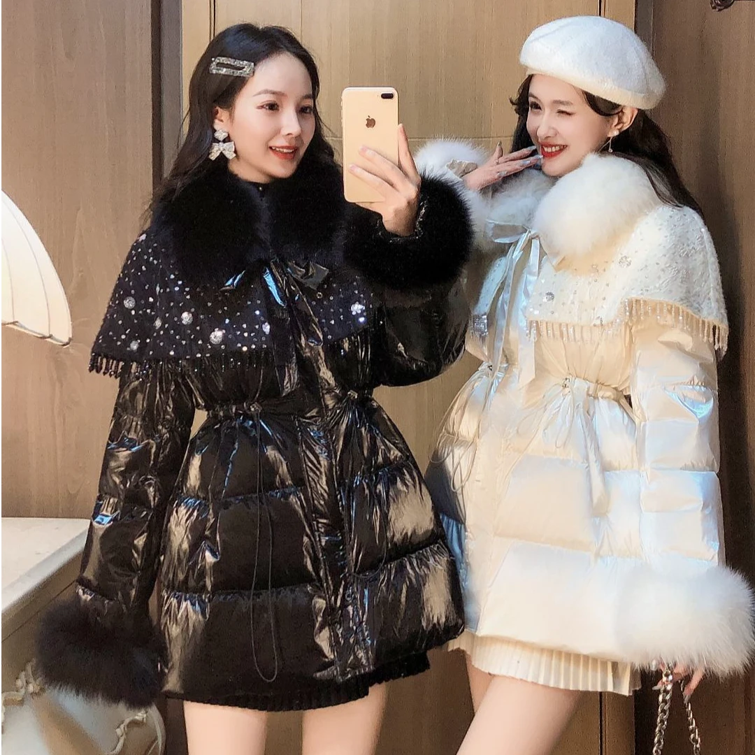 艾日秀流苏装饰毛绒羽绒服收腰版型秋冬贵气优雅风显瘦外套H0189