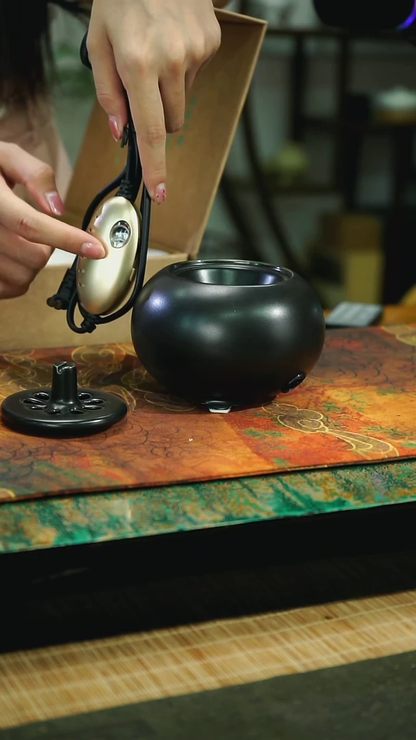 陶瓷108亚光黑电子熏香炉