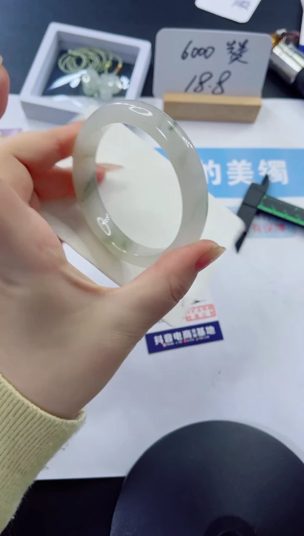 未镶嵌手镯石英质玉多样性发货A15-61