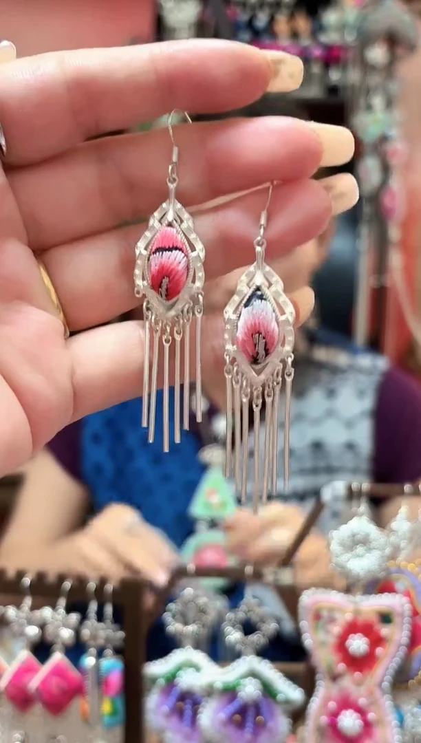 织绣 云织谣民族风精美饰品   147