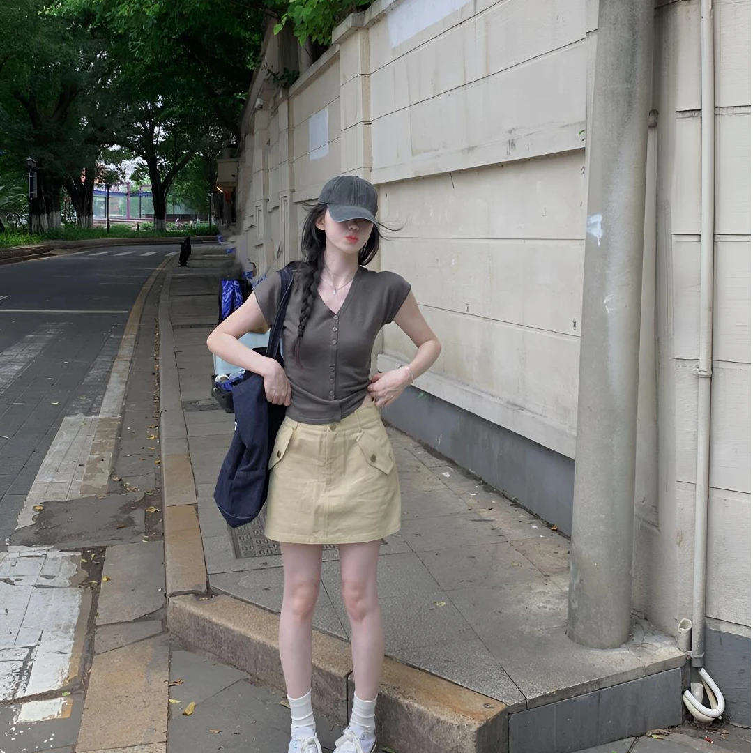 夏季新款时尚甜美可爱风格衣服小众设计感显瘦休闲上衣高腰短裙女