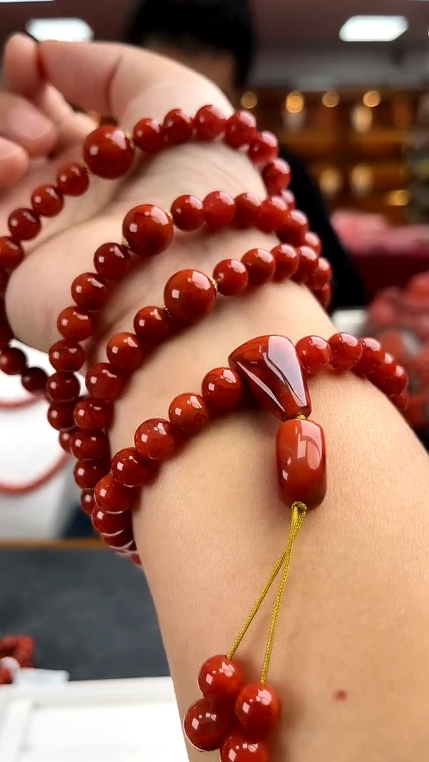 18K金镶嵌收藏卡8南红瓦西大长链-多样性发一件南红玛瑙一件