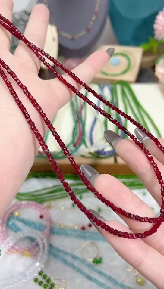 【闪购商品】石榴石（沙弗莱）颈饰银S925镶嵌姨妈99