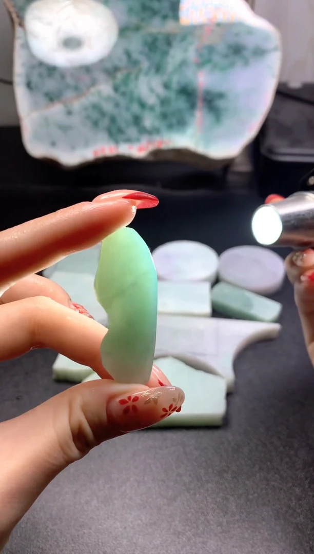 未镶嵌挂件翡翠天然缅甸翡翠A货